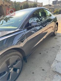 تێسلا مۆدێل 3